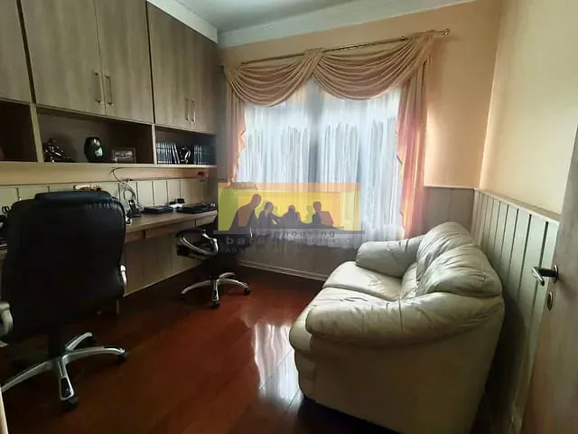 Casa com 450m² 3 quartos e 4 banheiros, à venda, no bairro Cidade Universitária em Campinas