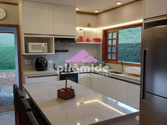 Casa com 1015m² 4 quartos e 5 banheiros, à venda, no bairro Rio Preto em Santo Antônio Do Pinhal