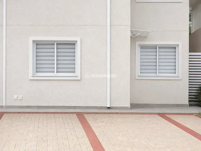 Casa 3 quartos e 2 banheiros, à venda, no bairro Vila Capuava em Valinhos