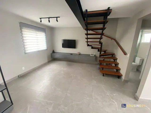 Casa 3 quartos e 2 banheiros, à venda, no bairro Vila Capuava em Valinhos