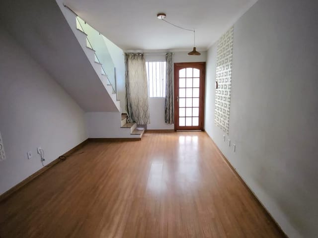 Foto do Casa - Casa geminada duplex 2 quartos, 1 vaga, área nos fundos a venda, bairro Jardim Leblon, Belo Horizonte, MG | Deltalar Imóveis