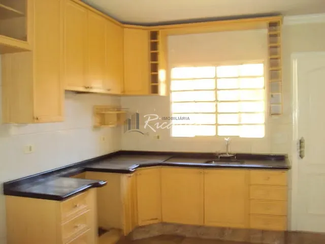 Casa 2 quartos e 1 banheiro, à venda, no bairro Jardim Baroneza em Arapongas