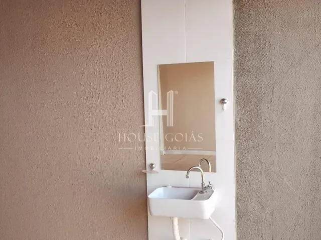 Casa com 200m² 3 quartos e 2 banheiros, à venda, no bairro Setor perolá do sul em Bela Vista de Goiás