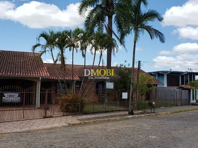 Casa com 333m² 4 quartos e 2 banheiros, à venda, no bairro Girassol em Gravataí