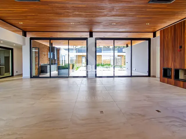 Casa com 2922m² 6 quartos e 8 banheiros, à venda ou para alugar, no bairro Condomínio Terras de São José em Itu