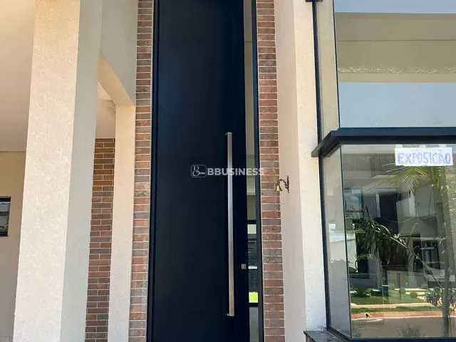 Casa 3 quartos e 5 banheiros, à venda, no bairro Parque Brasil 500 em Paulínia
