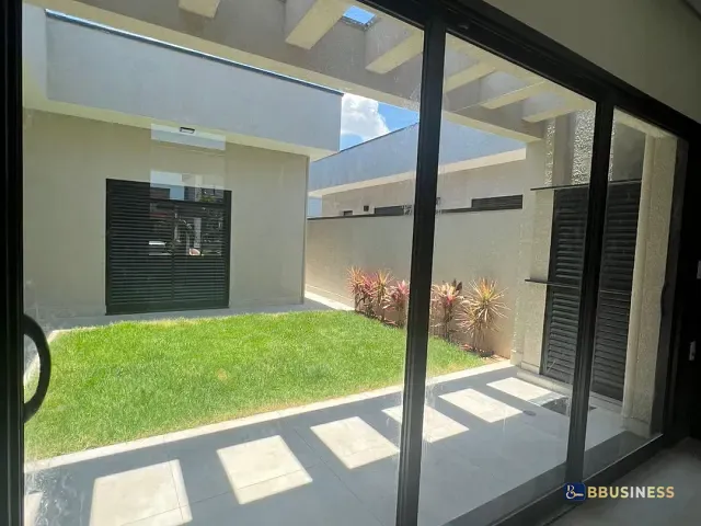 Casa 3 quartos e 5 banheiros, à venda, no bairro Parque Brasil 500 em Paulínia
