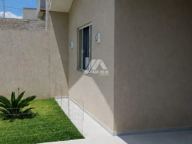 Casa com 117m² 3 quartos e 1 banheiro, à venda, no bairro Cará-cará em Ponta Grossa