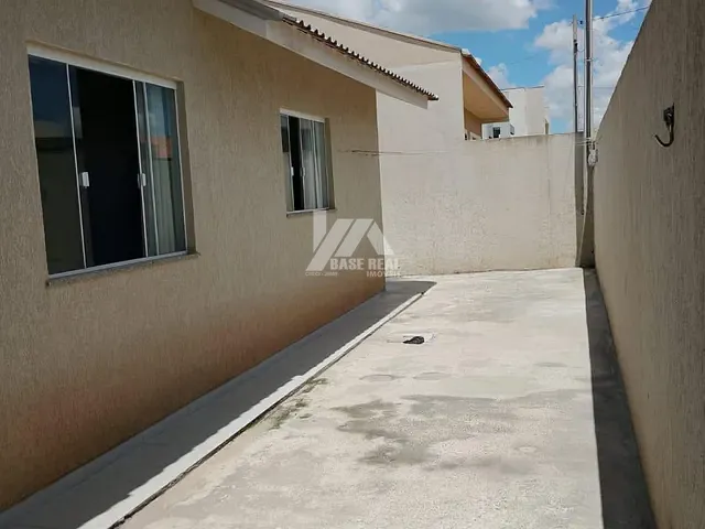 Casa com 117m² 3 quartos e 1 banheiro, à venda, no bairro Cará-cará em Ponta Grossa