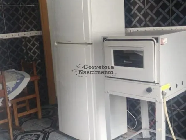 Casa com 140m² 2 quartos e 1 banheiro, à venda, no bairro Parque dos Príncipes em Jacareí