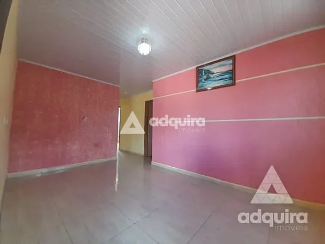 Casa com 462m² 2 quartos e 2 banheiros, à venda, no bairro Uvaranas em Ponta Grossa