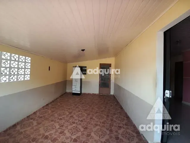 Casa com 462m² 2 quartos e 2 banheiros, à venda, no bairro Uvaranas em Ponta Grossa