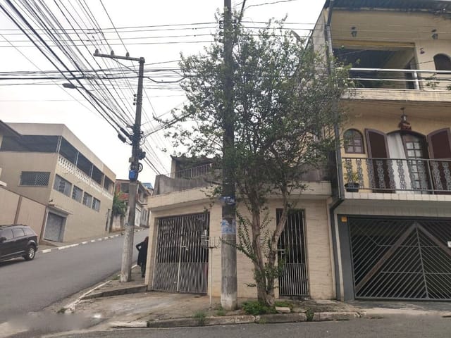 Casa com 180m² 3 quartos e 3 banheiros, à venda, no bairro Vila Engenho Novo em Barueri