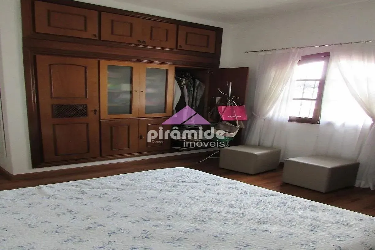 Casa, 3 quartos, 240 m² - Foto 11