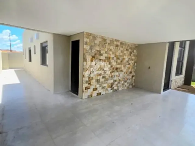 Casa 3 quartos e 2 banheiros, à venda, no bairro Contorno em Ponta Grossa