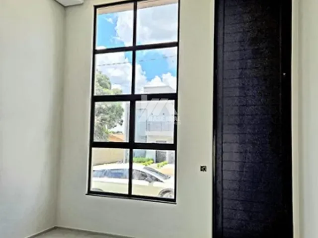 Casa 3 quartos e 2 banheiros, à venda, no bairro Contorno em Ponta Grossa