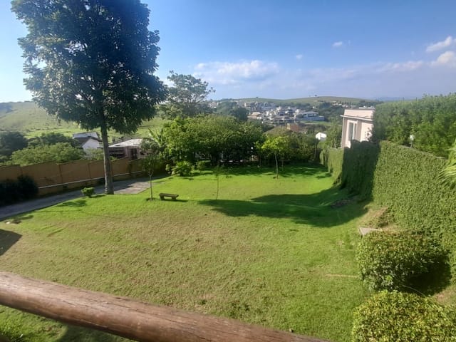Casa com 925m² 1 quarto e 2 banheiros, à venda, no bairro Urbanova em São José dos Campos