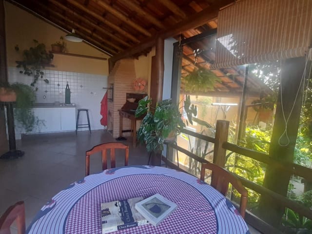 Casa com 925m² 1 quarto e 2 banheiros, à venda, no bairro Urbanova em São José dos Campos