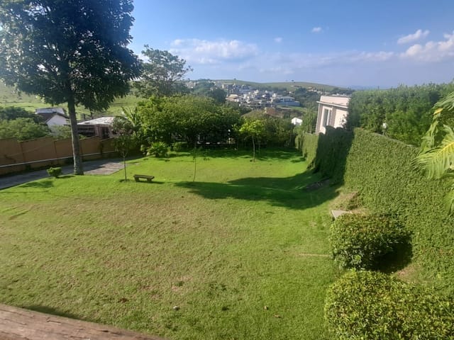 Casa com 925m² 1 quarto e 2 banheiros, à venda, no bairro Urbanova em São José dos Campos