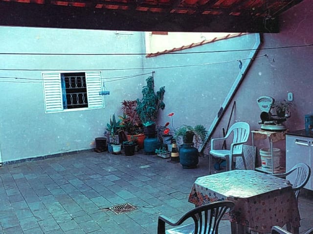 Casa com 90m² 2 quartos e 1 banheiro, à venda, no bairro Laerte Assunção em Pindamonhangaba