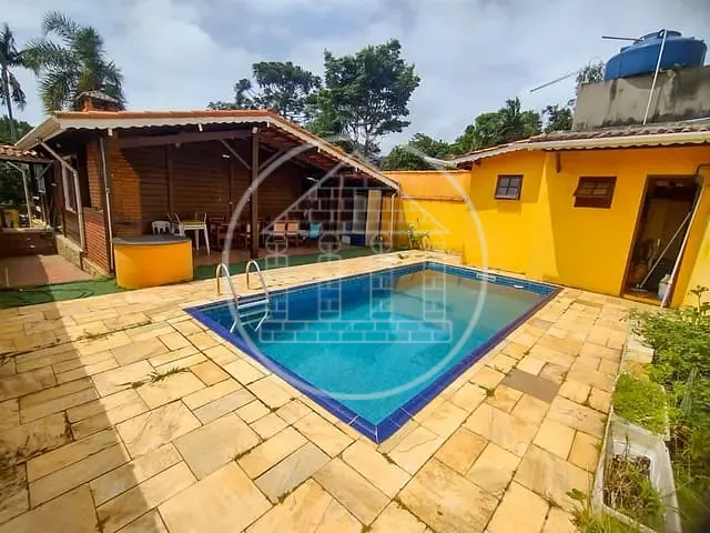 Casa com 500m² 2 quartos e 2 banheiros, à venda, no bairro Jardim das Palmeiras (Zona Sul) em São Paulo