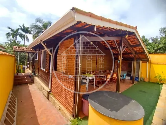 Casa com 500m² 2 quartos e 2 banheiros, à venda ou para alugar, no bairro Jardim das Palmeiras (Zona Sul) em São Paulo