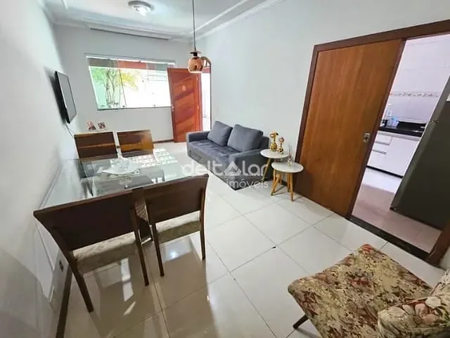 Casa com 180m² 3 quartos e 2 banheiros, à venda, no bairro Planalto em Belo Horizonte