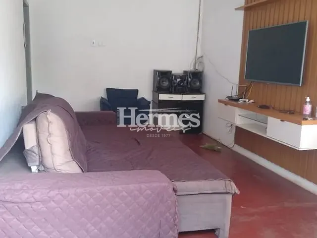 Casa com 220m² 3 quartos e 1 banheiro, à venda, no bairro Santa Terezinha em Paulínia
