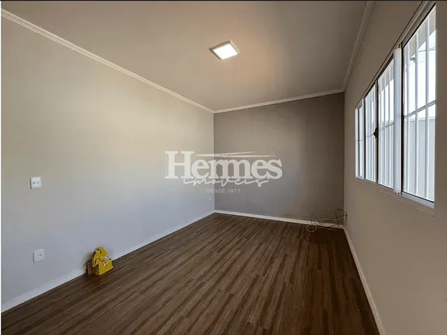 Casa com 200m² 3 quartos e 3 banheiros, à venda, no bairro Alto de Pinheiros em Paulínia