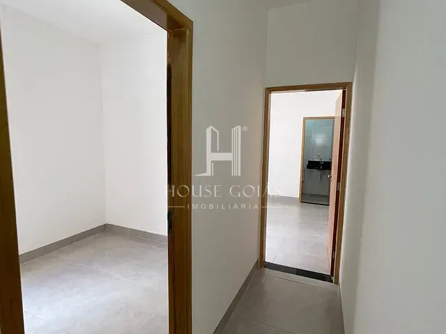 Casa com 130m² 3 quartos e 2 banheiros, à venda, no bairro Residencial Flor do Ipê I em Senador Canedo
