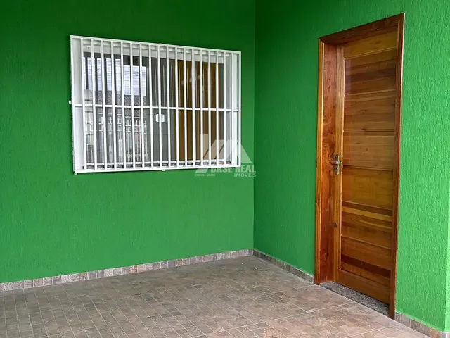 Casa com 120m² 2 quartos e 1 banheiro, à venda, no bairro Cará-cará em Ponta Grossa