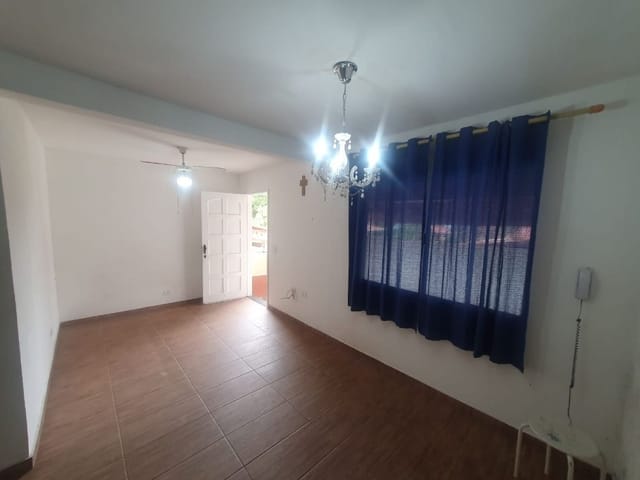 Casa com 54m² 2 quartos e 2 banheiros, à venda, no bairro Jardim Petrópolis em Cotia