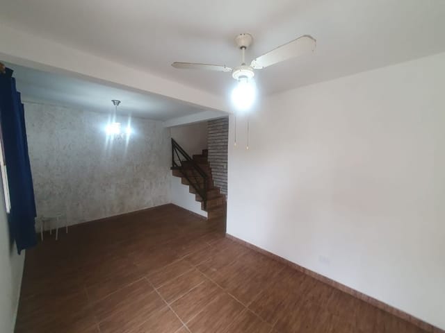 Casa com 54m² 2 quartos e 2 banheiros, à venda, no bairro Jardim Petrópolis em Cotia