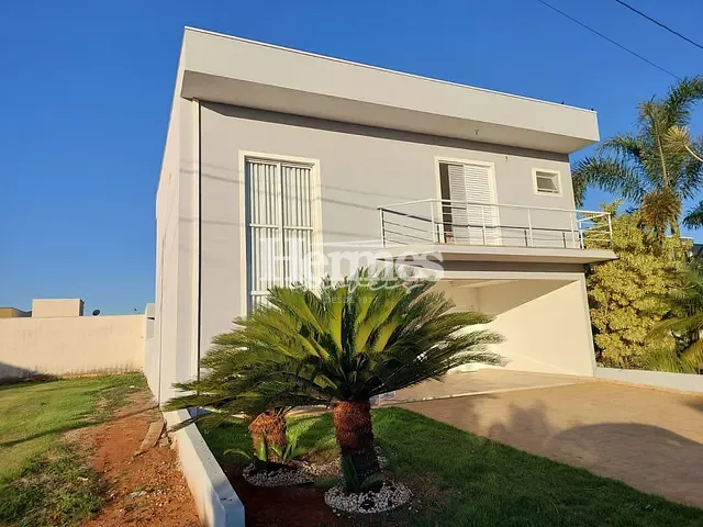 Casa com 300m² 3 quartos e 5 banheiros, à venda, no bairro Cascata em Paulínia