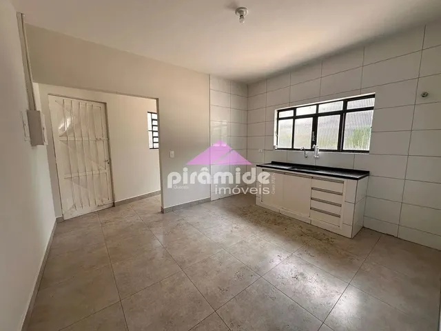 Casa com 90m² 4 quartos e 2 banheiros, para alugar, no bairro Palmeiras de São José em São José Dos Campos