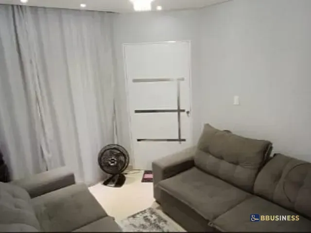 Casa 2 quartos e 1 banheiro, à venda, no bairro Parque dos Pinheiros em Hortolândia