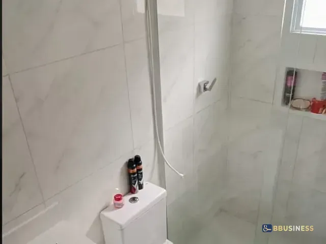 Casa 2 quartos e 1 banheiro, à venda, no bairro Parque dos Pinheiros em Hortolândia