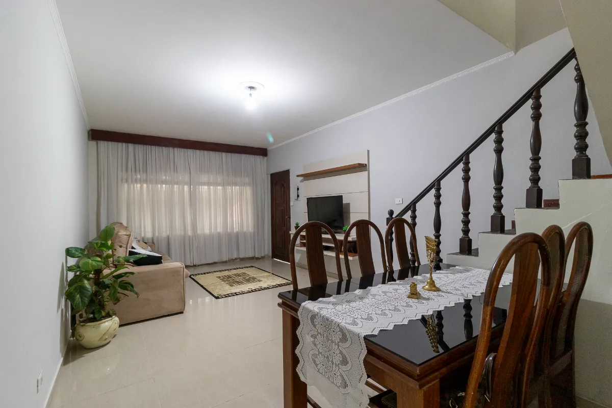 Casa para venda em Cidade São Jorge com 3 quartos, sendo 1 suíte, 194m²