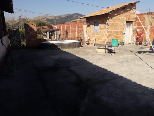 Casa com 1150m² 2 quartos e 2 banheiros, à venda, no bairro Pedro Leme em Roseira