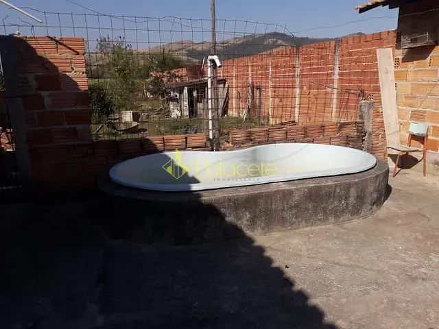 Casa com 1150m² 2 quartos e 2 banheiros, à venda, no bairro Pedro Leme em Roseira