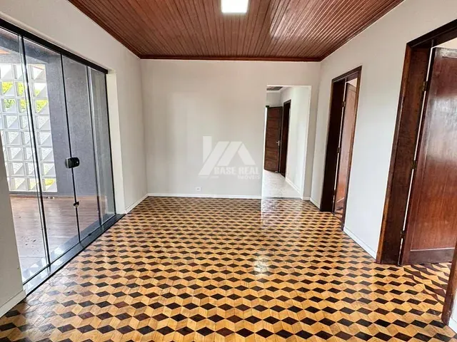Casa com 585m², para alugar, no bairro Morro Alto em Guarapuava