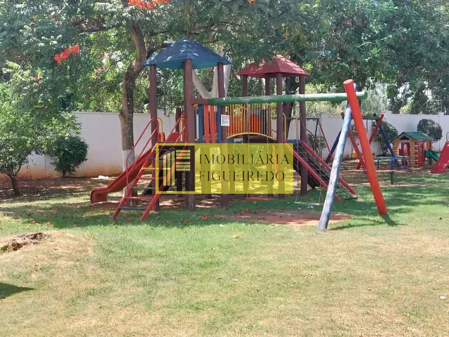 Casa com 200m² 3 quartos e 2 banheiros, para alugar, no bairro Higienópolis em São José do Rio Preto
