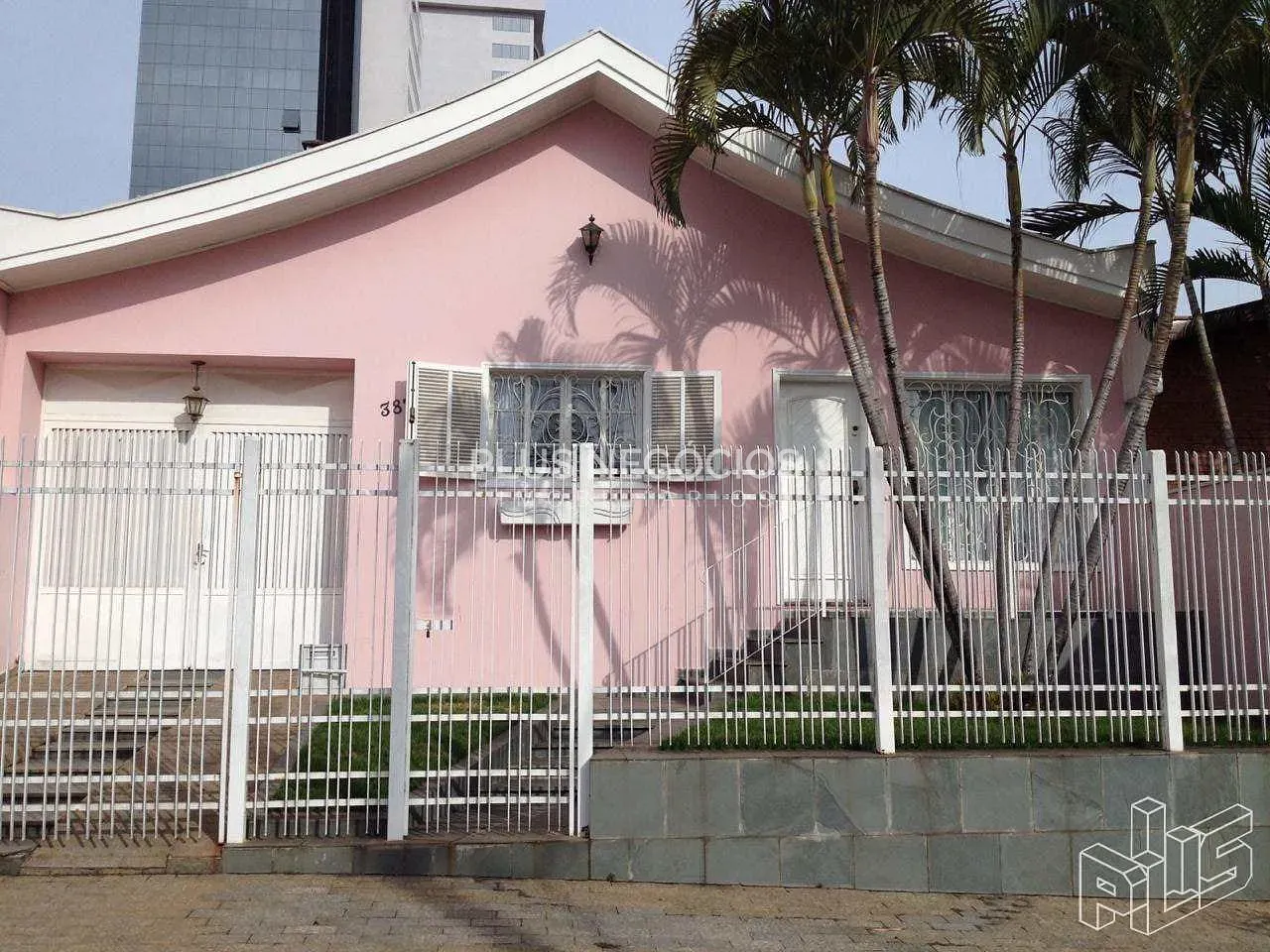 Casa, 3 quartos, 174 m² - Foto 1