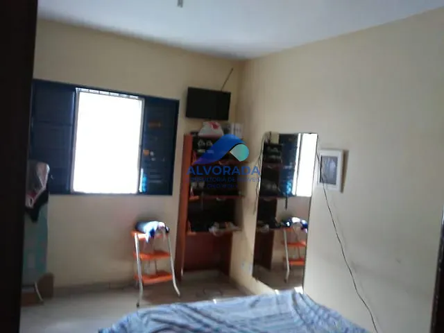 Casa com 175m² 2 quartos e 1 banheiro, à venda, no bairro Jardim das Indústrias em São José dos Campos