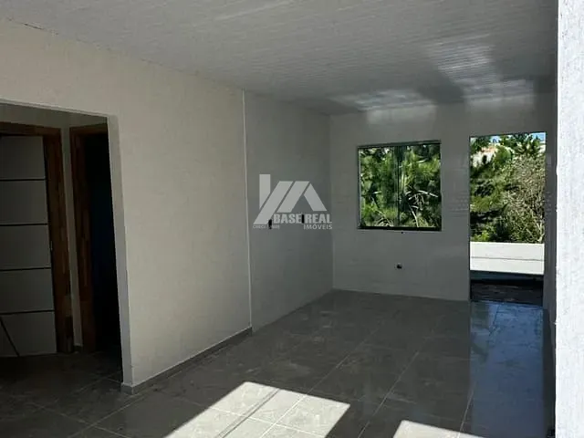 Casa 2 quartos e 1 banheiro, à venda, no bairro Contorno em Ponta Grossa
