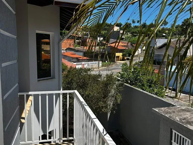 Casa 4 quartos e 4 banheiros, à venda, no bairro Loteamento Parque São Martinho em Campinas