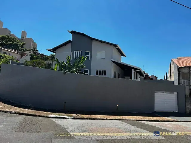Casa 4 quartos e 4 banheiros, à venda, no bairro Loteamento Parque São Martinho em Campinas