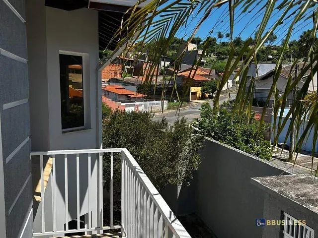 Casa 4 quartos e 4 banheiros, à venda, no bairro Loteamento Parque São Martinho em Campinas