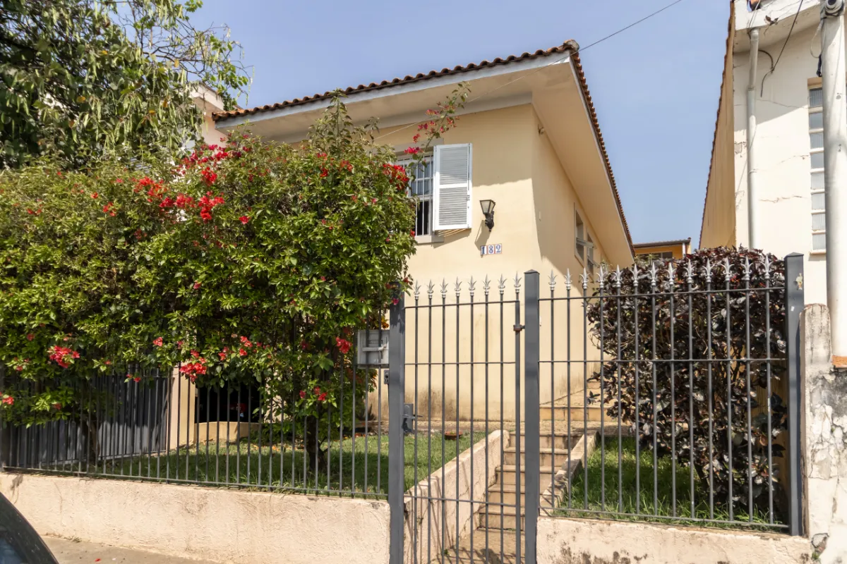 Casa para venda em Jaguaré com 3 quartos, sendo 1 suíte, 150m²