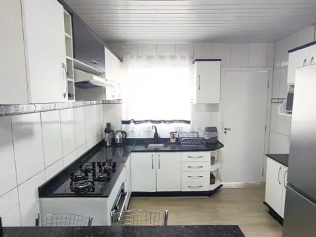 Casa 2 quartos e 1 banheiro, à venda, no bairro Vila Bela em Guarapuava